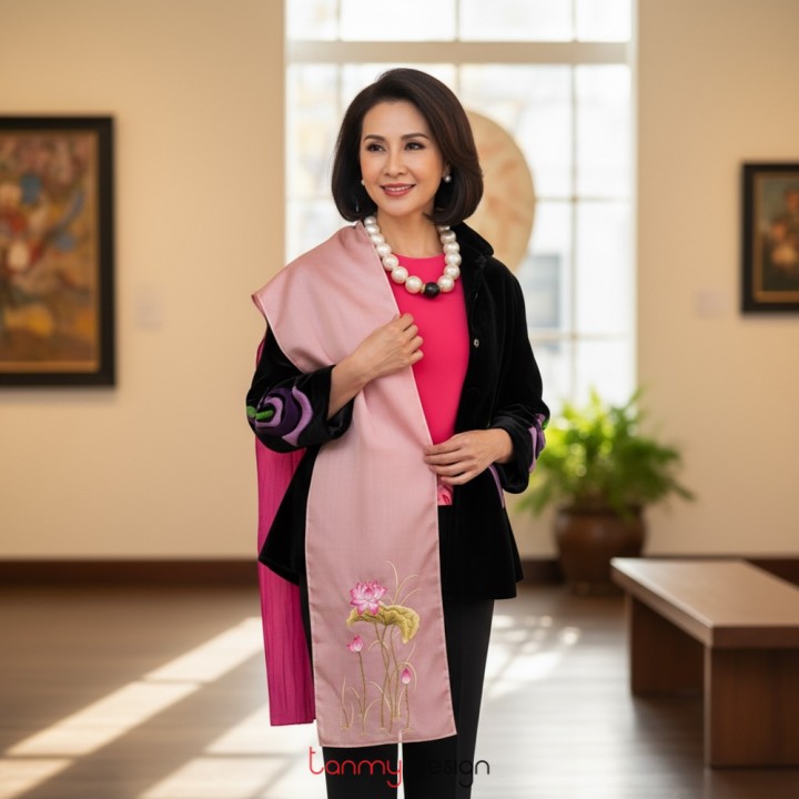 Silk scarf hand-embroidered with flower 25*200 cm- Style 2